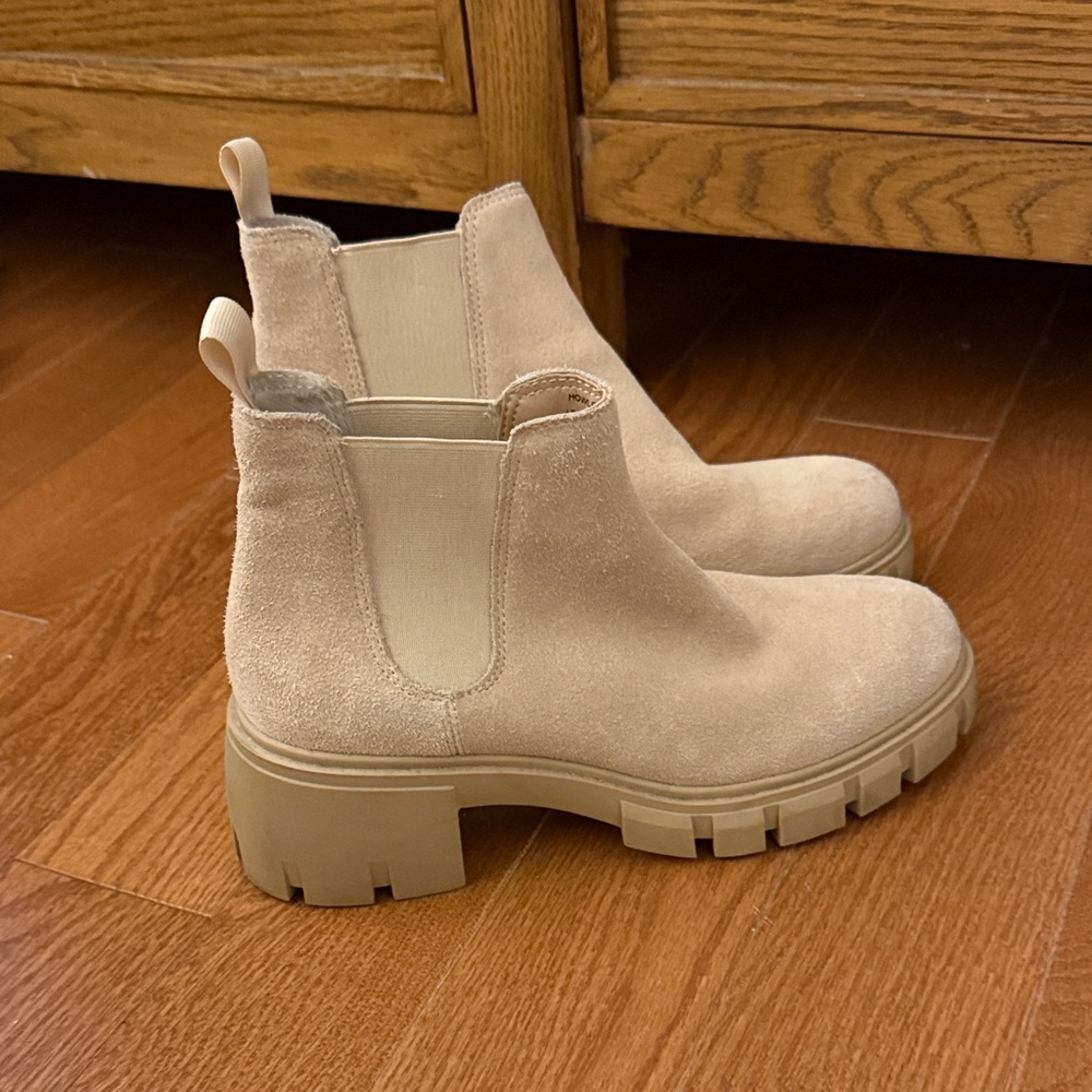 Steve Madden Light Tan Ankle Booties